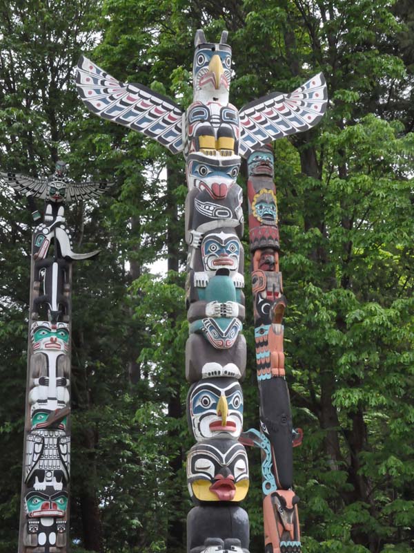 img-totempoles-canada_big.jpg (600×800) | Totem pole, Native american ...